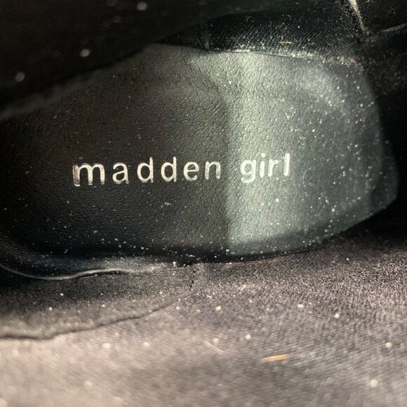 Madden Girl Women Size 8.5M Black Crocodile Pattern Block Heel Ankle Boots - Picture 4 of 8